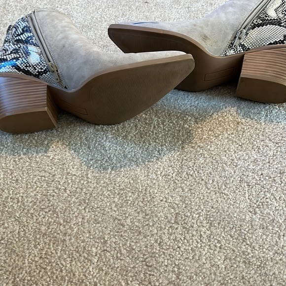 Cream Western Ankle Booties - Picture 6 of 7